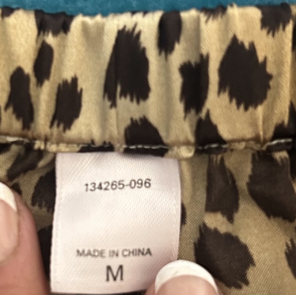 Leopard Print Satin Pajama Shorts - Picture 3 of 3